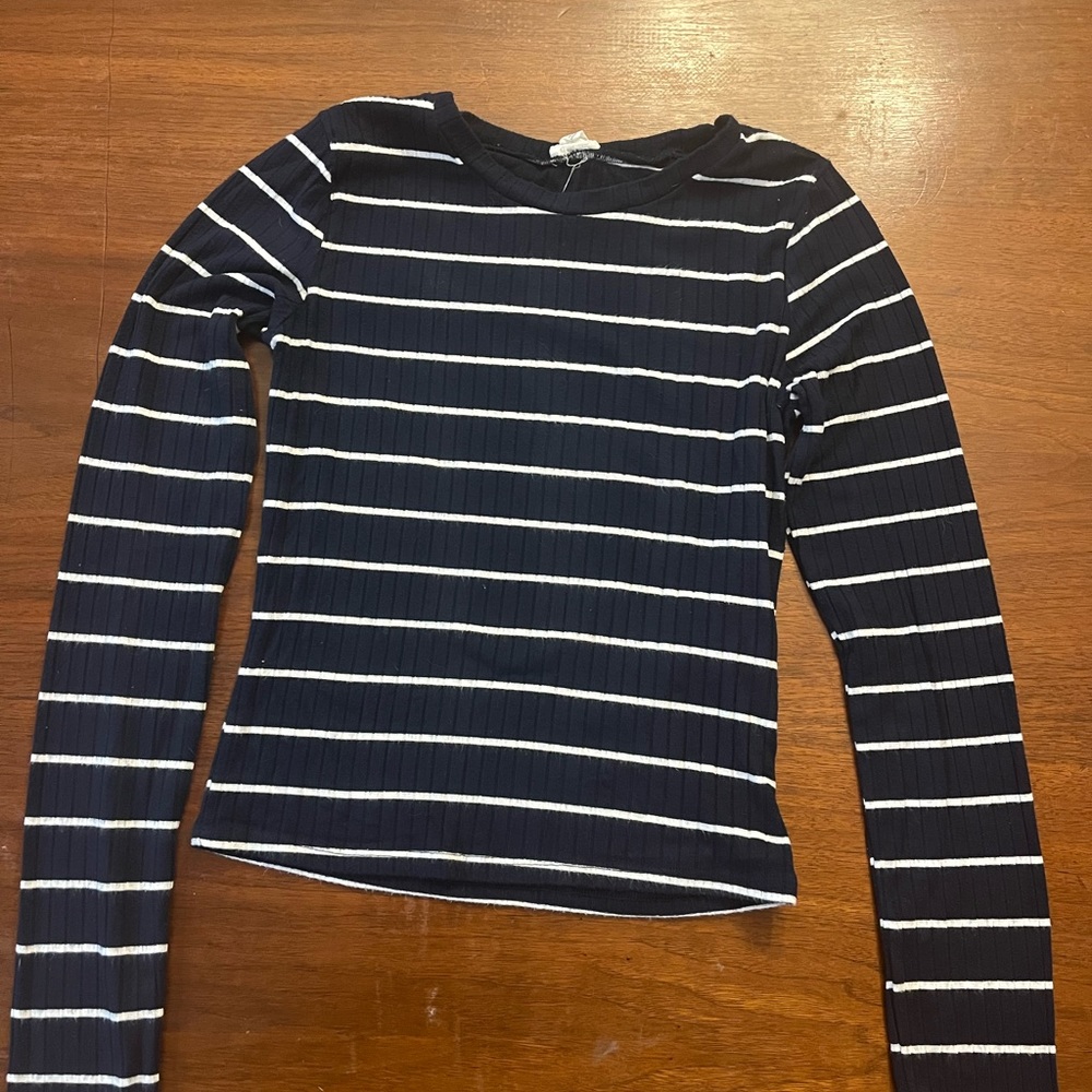 Garage fitted long sleeve